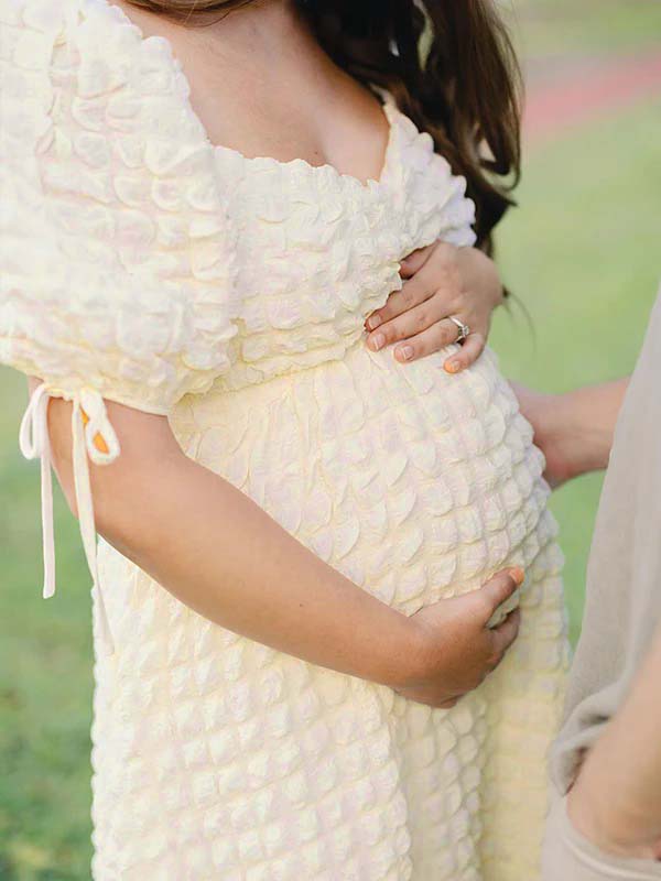 fotobeyou Bubble Texture Sweetheart Neckline Ruched Bodice A-line Puff Sleeve Elegant Going Out Maternity Photoshoot Maxi Dress