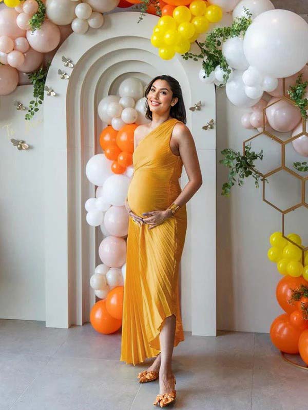 fotobeyou Yellow Pleated Cut Out One Shoulder Big Swing Plus Size Elegant Maternity Photoshoot Baby Shower Maxi Dress