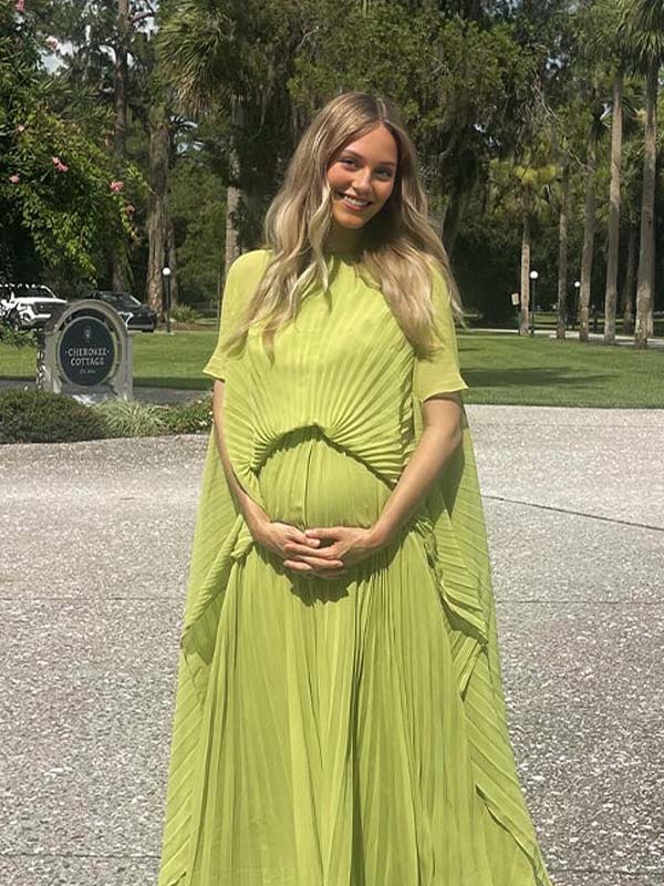 fotobeyou Light Green Pleated Batwing Sleeve Maternity Maxi Dress