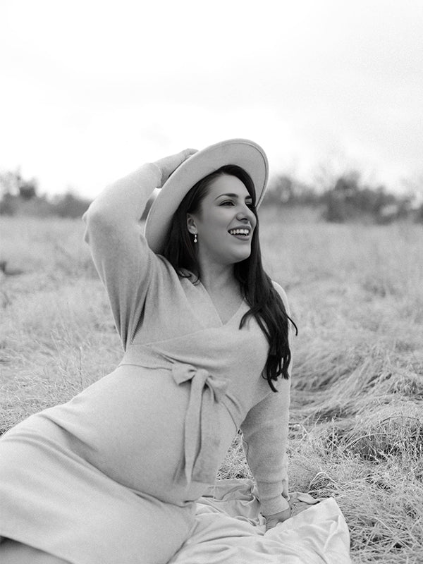 fotobeyou Knit Solid Color Sashes V-Neck Double Split Backless Bodycon Photoshoot Maternity Sweater Midi Dress