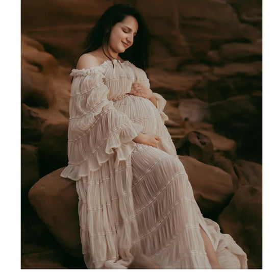 Bohemian Photo Shooting Pregnancy Dress Folded Chiffon Two-Piece Set Button up Dress Elegant Dress in Photography Studio