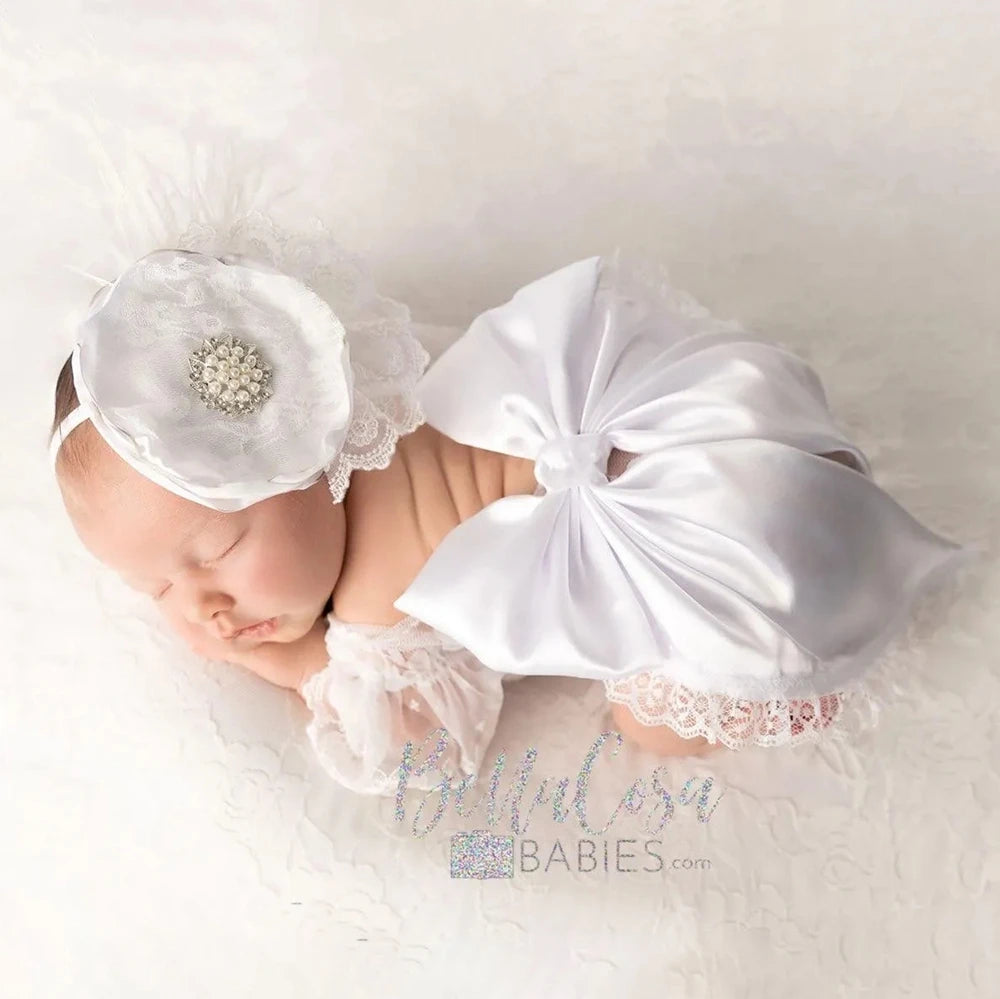 Newborn Baby Girl Lace Ruffled Romper Oversized Satin Bow Rhinestone Headband Photo