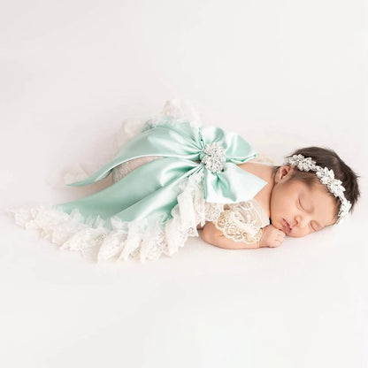 Newborn Baby Girl Lace Ruffled Romper Oversized Satin Bow Rhinestone Headband Photo